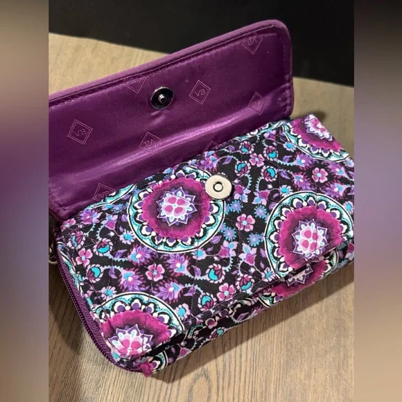 Vera Bradley Purple Floral Patterned Tri Fold Zippered Wallet : Clean - Picture 8 of 12